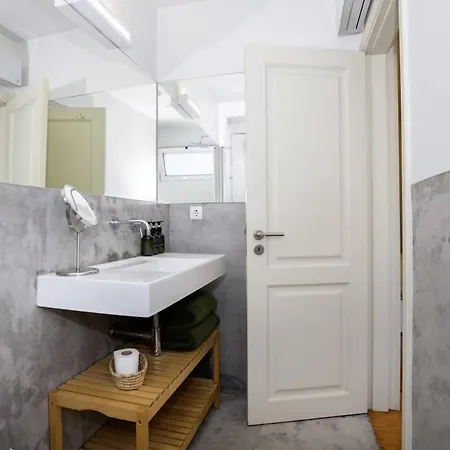 Apartment Artistic Duplex *